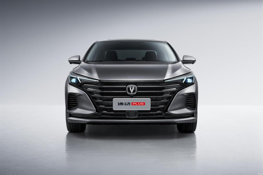  ChangAn Eado Plus 2020 года  (фото 4 из 11)